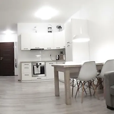Przestronny Sloneczny Apartament W Kolobrzegu דירה